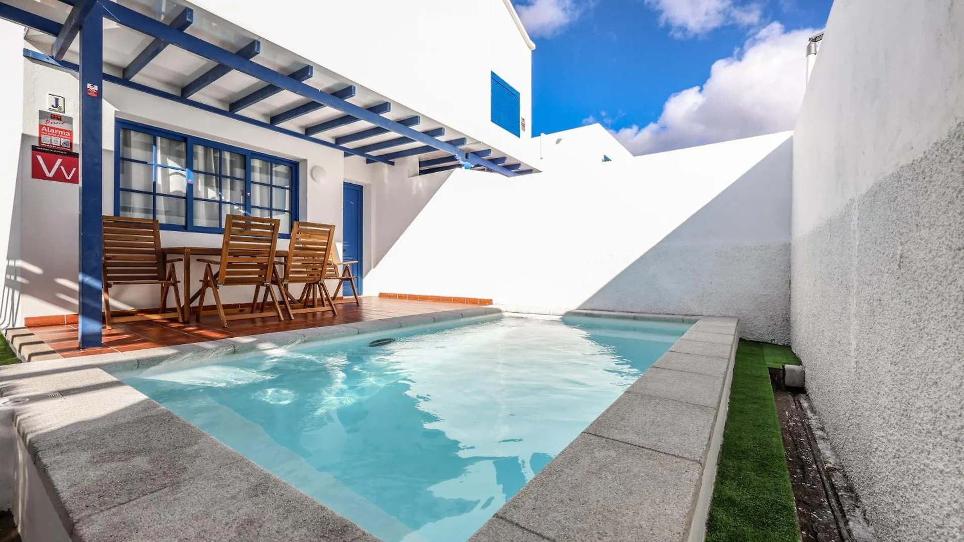 Sweet Villa Alia Playa Blanca  Spain
